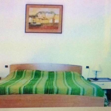 Вилла Residenza Via Roma 3 Ла-Маддалена Номер фото